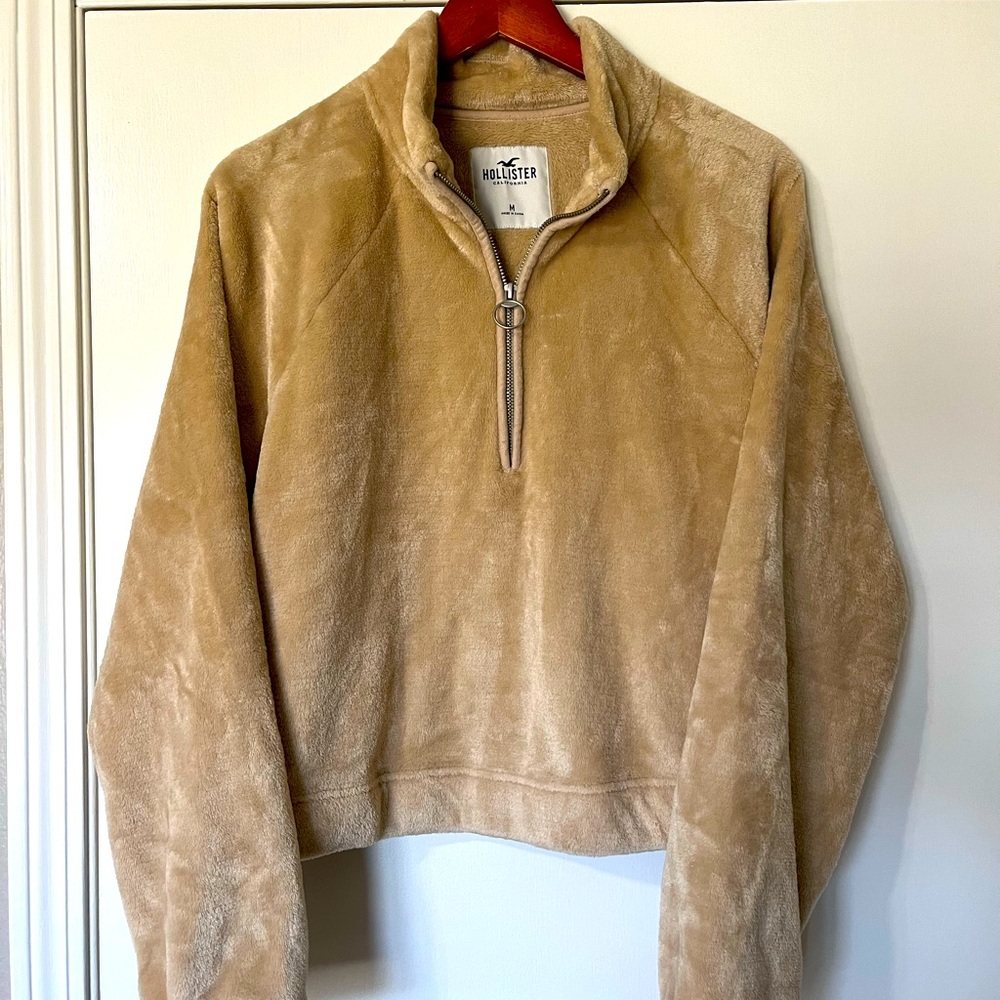 HOLLISTER FLEECE LONG SLEEVE TOP